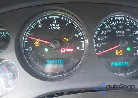 2008 Chevrolet Suburban 1500 Lt z USA, uszkodzony, nr VIN 1GNFC16J08R117969